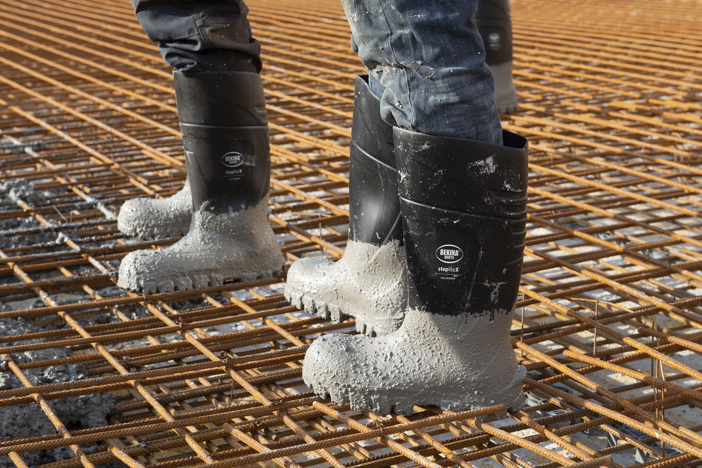 StepliteX_SolidGrip_black_construction_WY_25_lowres