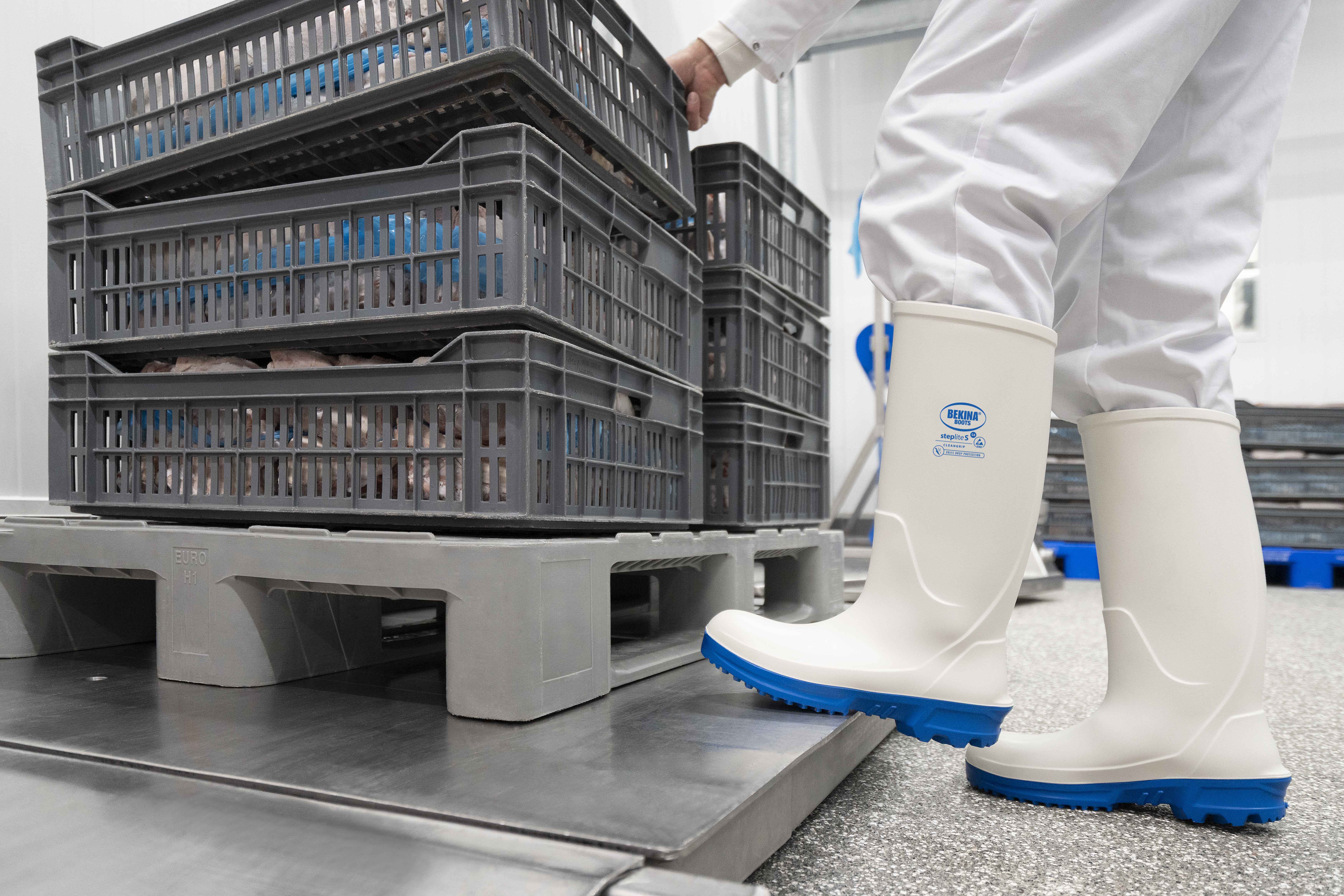 StepliteS_CleanGrip_white_food_Lowres_3