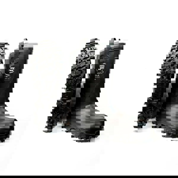 RigliteX(fur)_SolidGrip_black_pairFullSole_lowres