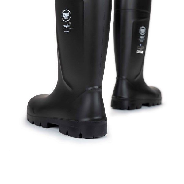 Steplite_EasyGrip_black_heel_S4_ASTM_lowres